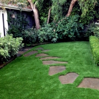 Green Lawn Crest, California Landscape Rock, Backyard Landscaping