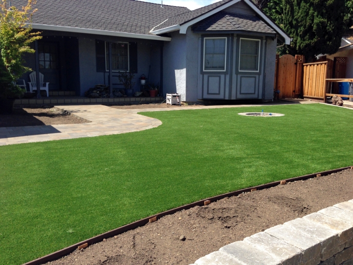 Green Lawn La Jolla, California Roof Top, Front Yard Landscaping